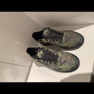 Air Force 1 Low '07 LV8 'Reflective Camo